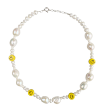 Load image into Gallery viewer, Chunky Acid Smiley Pearl Necklace
