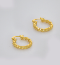 Load image into Gallery viewer, Twist Latch 18Kt Gold-Plated Hoop Earrings
