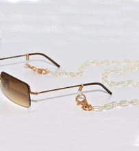 Load image into Gallery viewer, Clear Holographic Mask &amp; Eyewear Resin Chain

